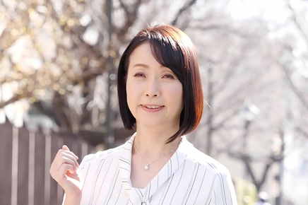 Experience The Allure Of A Mature Japanese Enchantress - Ryoko Izumi's First Jav Shooting